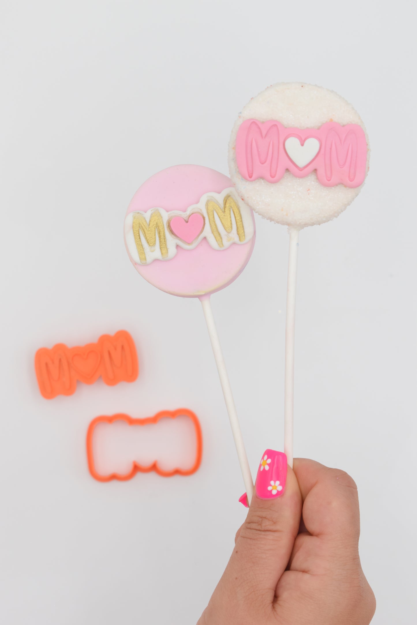 MOTHER'S DAY PRV, LOVE MOM, Mothers DAY Press with Dough Cutter, Baking Mold & Cutter & Stamp for Baking and Crafting