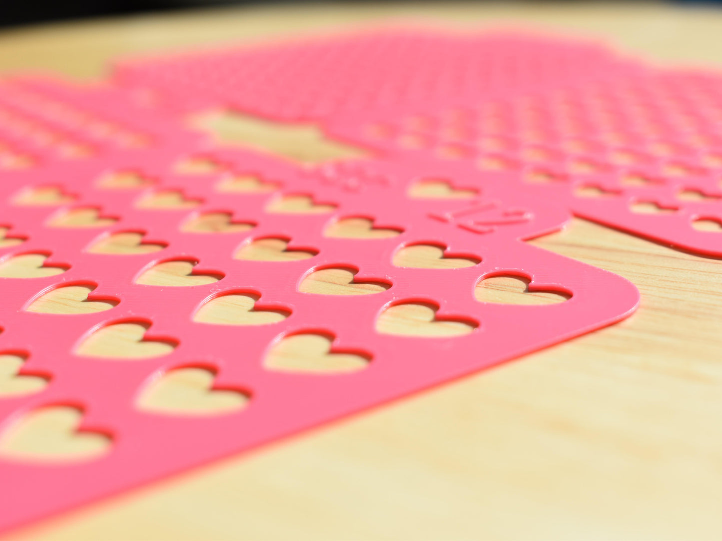 5pc DIY Sprinkle Stencil Set 6 8 10 12mm Sizes Includes FREE SCRIBE Food Grade Safe Material Ergonomic Design for Hobbyists and Pros